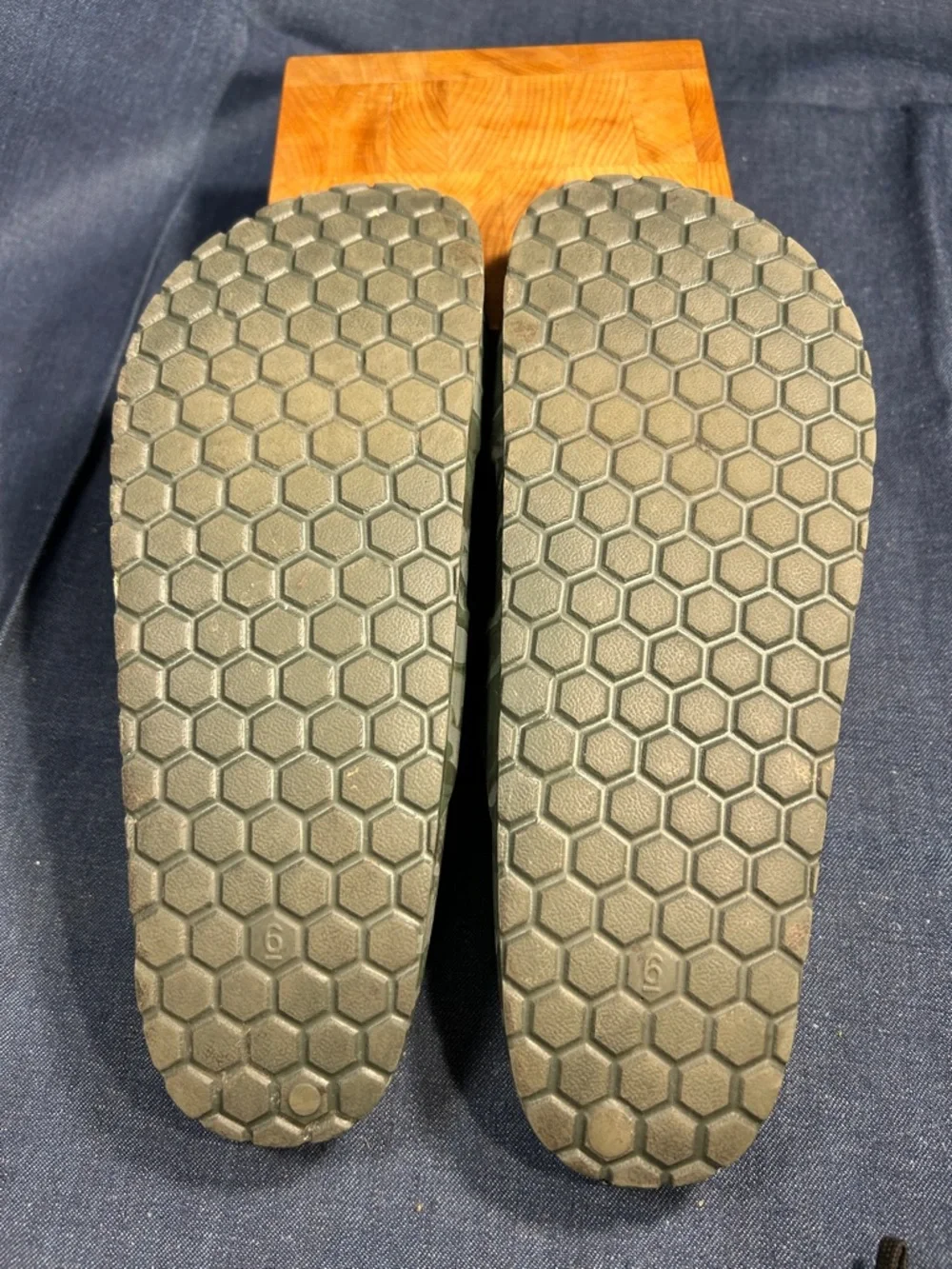 Cat & Jack camouflage slide in sandals